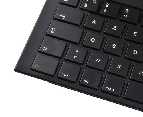 01F4000004757430-photo-logitech-fold-up-keyboard.jpg