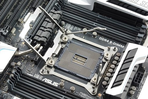 Gravity turbine x99 p4. LGA 2011 v3 сокет погнутый. Сокеты lga2011 и lga2011-3. Intel Socket 2011/2011-v3/2066 для процессоров. X99 ножки сокета.