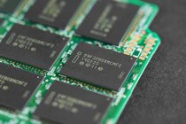 00D2000007284012-photo-intel-730-series.jpg