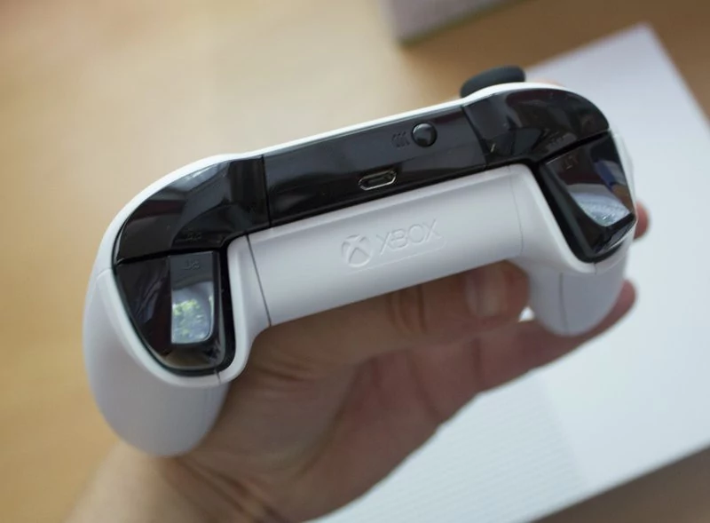 0320000008534540-photo-xbox-one-s-9.jpg