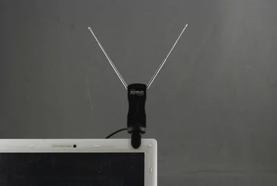 Test : Pour la TNT, deux antennes valent-elles mieux qu'une ?