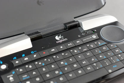 0000011801310860-photo-logitech-dinovo-mini-d-tail-3.jpg