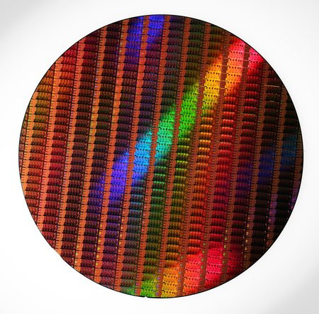 01C2000006006022-photo-wafer-intel-haswell.jpg