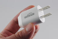 00C8000004196412-photo-kindle-3g-adaptateur-secteur.jpg