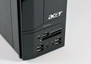 012C000002409040-photo-acer-aspire-x3200-nf7a-connectique-frontale.jpg