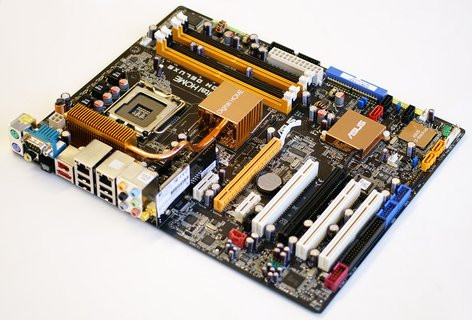 0000014000327679-photo-carte-m-re-asus-p5wdh-deluxe.jpg