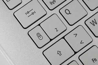 0140000005588911-photo-acer-aspire-s7.jpg