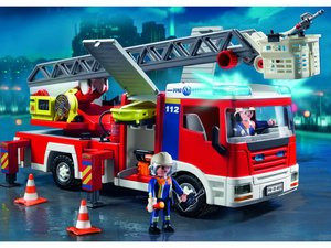 012C000006149136-photo-camion-pompier-playmobil.jpg