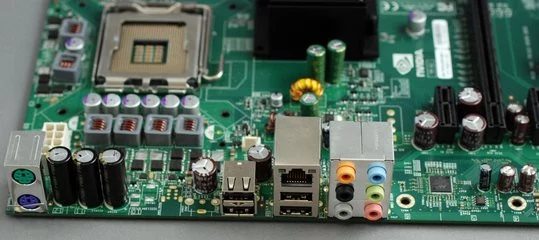 000000F000515768-photo-evga-nforce-650i-ultra-3.jpg