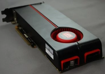 0000010402464066-photo-carte-radeon-h-d5850-1.jpg