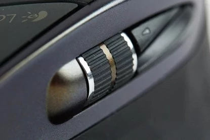 019F000007968475-photo-logitech-mx-master-molette2.jpg