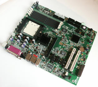 0000011800107238-photo-ati-radeon-xpress-200-carte-m-re-igp-2.jpg