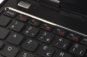 012C000004504262-photo-dell-inspiron-15r.jpg