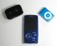 0000009600508029-photo-creative-zen-stone-sony-nw-a800-ipod-shuffle-2g.jpg