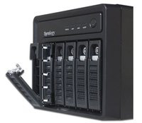 00C8000001903182-photo-synology-ds508.jpg