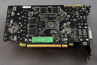 000000D702476648-photo-amd-radeon-hd-5750-carte-3.jpg