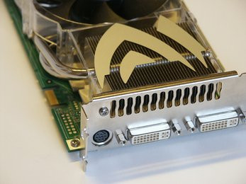 0000010400203173-photo-carte-nvidia-geforce-7800-gtx-512-mo-4.jpg