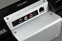 00C8000002181030-photo-philips-streamium-np2900-connectique.jpg
