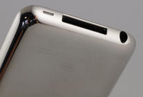 0000008C03535092-photo-apple-ipod-2010-ipod-touch-closeup-4.jpg