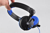 00C8000004704716-photo-sennheiser-hd25-branche2.jpg