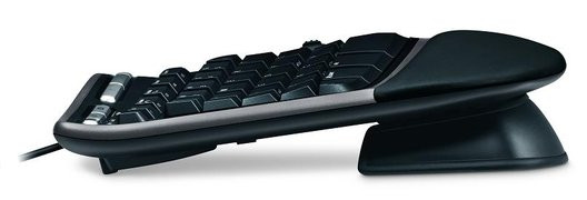 000000B400143185-photo-microsoft-natural-ergonomic-keyboard-4000-1.jpg