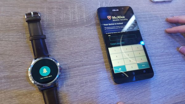 0258000008360938-photo-intel-security-android-wear.jpg