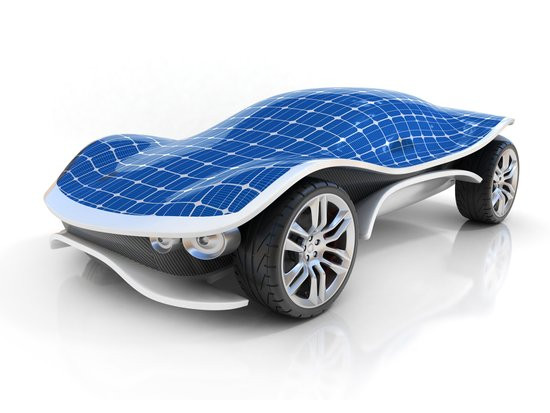 0226000008370088-photo-concept-de-voiture-futuriste-panneaux-solaires.jpg