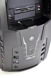 000000FA03677176-photo-asus-hades-cg8490.jpg