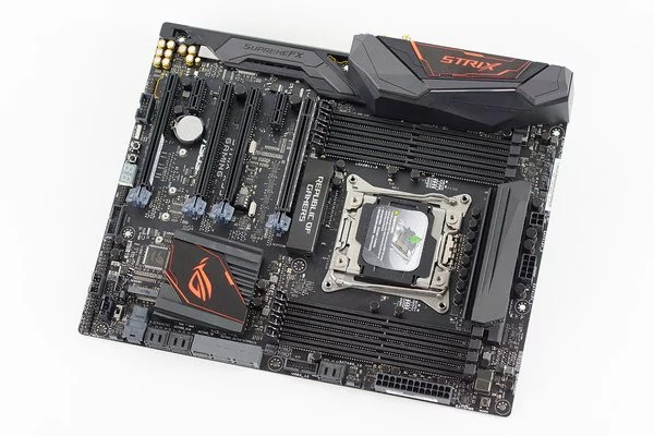 0258000008466150-photo-asus-strix-x99-gaming-1.jpg