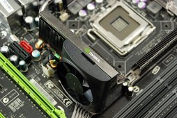 000000AA01283586-photo-d-tail-xfx-nforce-790i-ultra-sli-2.jpg