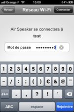 0096000005106282-photo-logitech-ue-airspeaker-iphone4.jpg