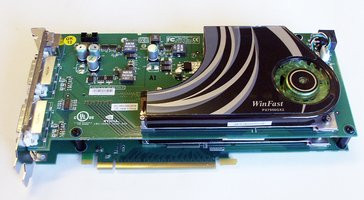 000000C800310107-photo-leadtek-geforce-7950-gx-2-1.jpg