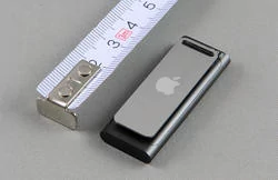 00FA000002031268-photo-apple-ipod-shuffle-taille.jpg
