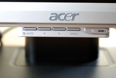 000000FA00673180-photo-lcd-24-acer.jpg