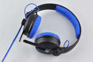 012C000004704702-photo-sennheiser-hd25-1.jpg