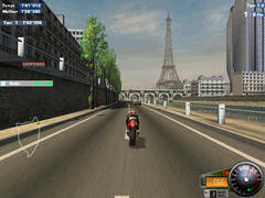 00F0000000051196-photo-moto-racer-3-la-tour-eiffel-se-la-joue-clipping.jpg