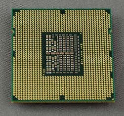000000EB02120406-photo-processeur-intel-core-i7-975-cpu-2.jpg