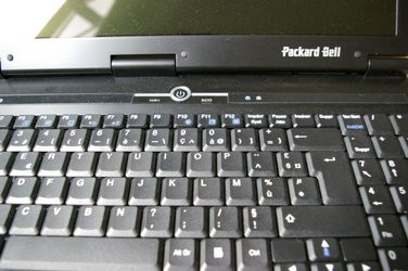 000000FA00560628-photo-packard-bell-mx67.jpg