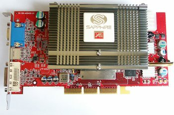 015E000000059290-photo-sapphire-atlantis-radeon-9800-pro-ultimate-edition-carte-1.jpg