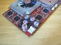 00D2000000067992-photo-hercules-all-in-wonder-9800-se-indispensable-alimentation.jpg
