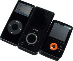 00FA000000327432-photo-sansa-e200-ipod-nano-creative-zen-v-plus-diag.jpg