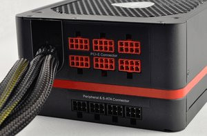 012C000004451326-photo-thermaltake-toughpower-grand-1200-w.jpg