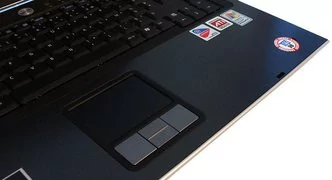 000000B400104402-photo-asus-m6bne-keyboard-touchpad.jpg