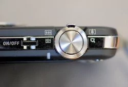 00FA000000922890-photo-compacts-2008-casio-ex-s10.jpg
