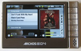 0118000000367494-photo-archos-604-lecture-musique.jpg