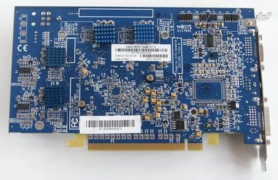 0000010400124302-photo-sapphire-radeon-x800xl-2.jpg