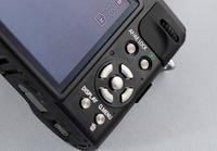 00C8000003785848-photo-panasonic-lumix-lx5-commandes-l-arri-re.jpg