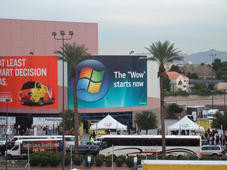 000000AA00438843-photo-microsoft-windows-vista-ces-07-the-wow-starts-now.jpg