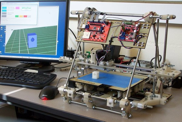 0258000006142784-photo-reprap.jpg