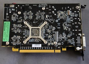 000000DC02895642-photo-amd-radeon-hd-5450-carte-2.jpg